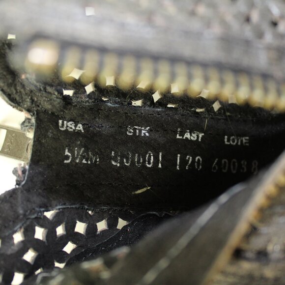 Circle G Corral Ankle Boots Cowhide Leather Cut Out distressed black Women's 5.5 - Picture 11 of 14